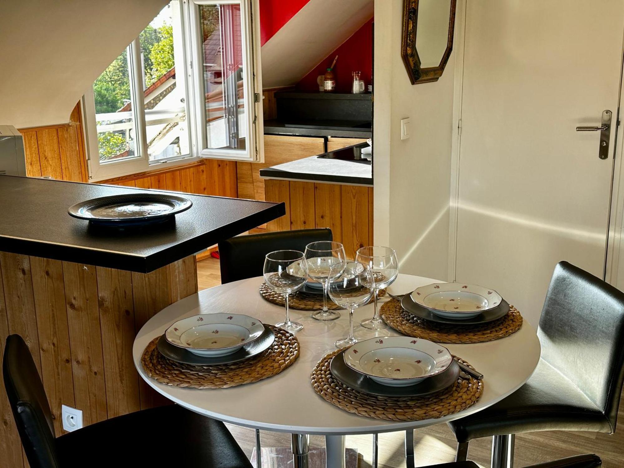 Appartement Cosy Chelles แชลเลส์ ภายนอก รูปภาพ